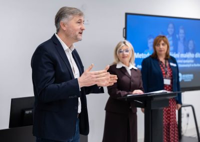 FORUM — sympozjum-2025 · 10